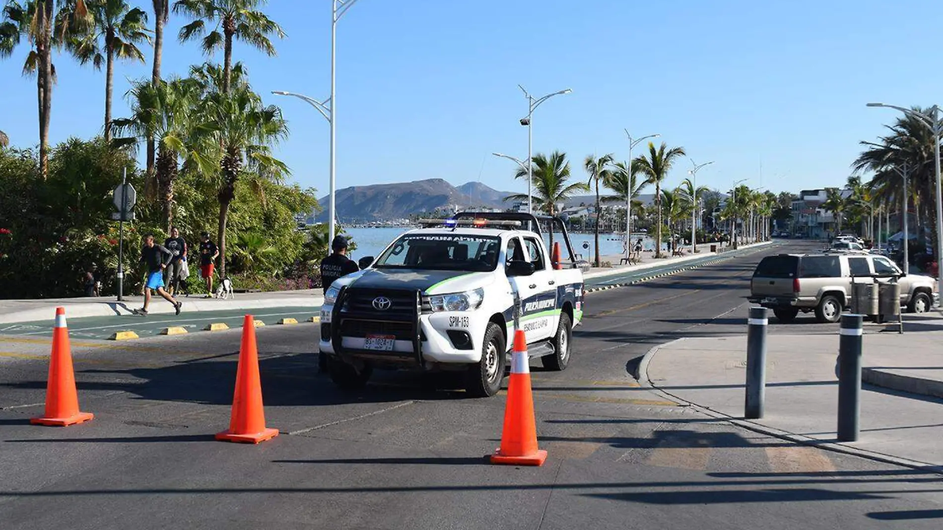 cierre vial malecon la paz 1